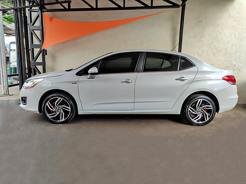 Imagem 10 de 13 de Citroen C4 Lounge 1.6 Exclusive 16v Turbo 2014