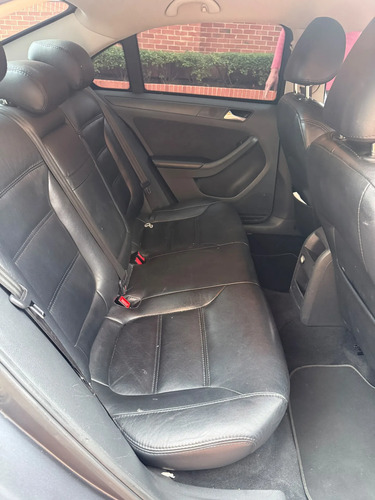Volkswagen Jetta Comfortline 2.0 Automático  Modelo 2015 