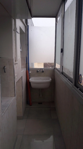 Imagen 7 de 22 de Departamento De 4 Ambientes - A La Calle - Catamarca 1100
