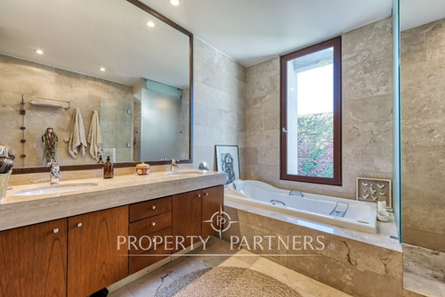 Moderno Penthouse Con Vista Despejada