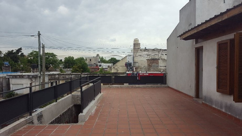 Imagen 10 de 12 de Local Con Vivienda En Venta En Ituzaingo Norte