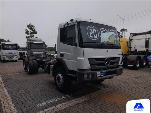 Mbenz Atego 2426 6x2 Cab Curta Chassi 2019/2020