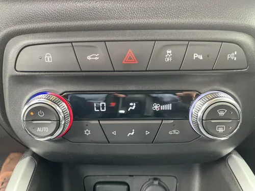 Chevrolet Onix PREMIER TURBO SEC 1,0