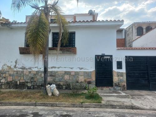 Casa En Venta El Parral Excelente Oportunidad Zona Exclusiva 24-23046