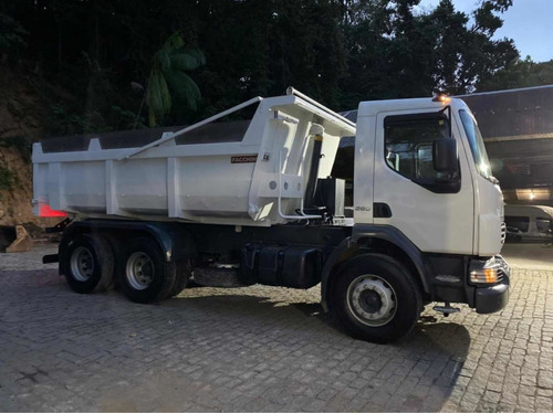Imagem 11 de 12 de Volvo Vm 260 Tracado
