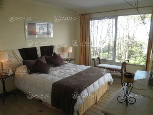 Venta Casa 5 Dormitorios Montoya La Barra
