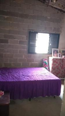 Casa Com 3 Dormitórios E Quintal Grande Em Itanhaém Litoral