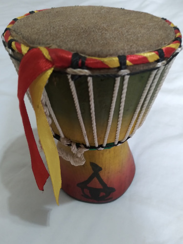 Mini Tambor Artesanal Místico Africano (Usado)