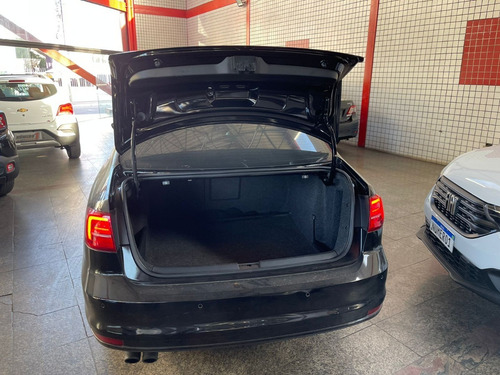 Imagem 14 de 22 de Volkswagem Jetta
