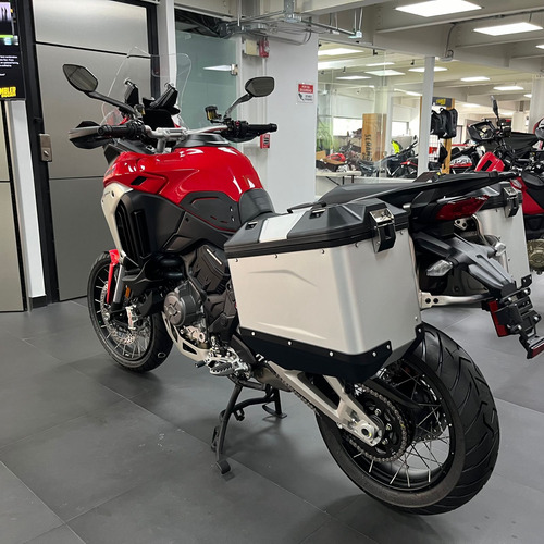 Ducati Multistrada V4 Rally 2024 / Agencia Ducati Esmeralda