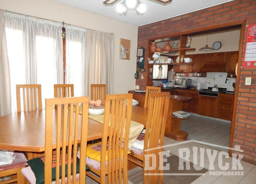 Imagen 7 de 17 de Local Con Vivienda En Venta En Quilmes Oeste