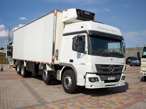 Imagem 2 de 15 de Mb Atego 3030 Bitruck 2019 Baú Refrigerado= Vm 330,310,2630