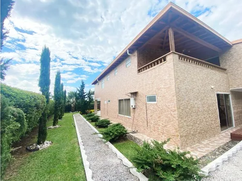 Casa En Arriendo En Llanogrande