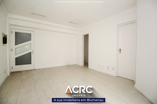 Acrc Imóveis - Sala Comercial No Centro Da Cidade, Com 01 Vaga De Garagem - Sa00684 - 69324676