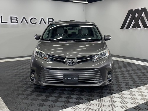 Toyota Sienna 3.5 Limited At