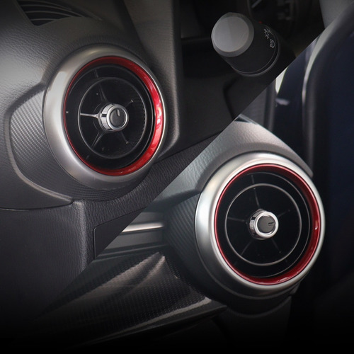Imagen 12 de 17 de Mazda 2 Carbon Edition Azul