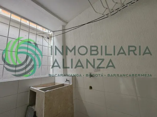 Apartamento En Arriendo En Junin I. Cod A15587
