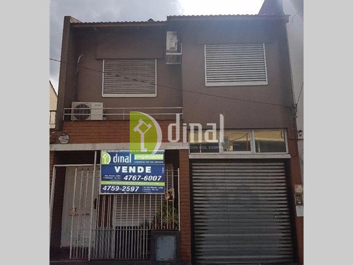 Importante Dúplex De 5 Ambientes Con Patio Y Cochera