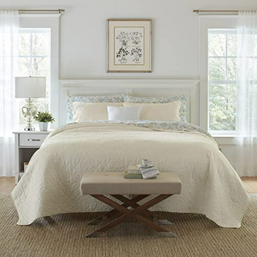 Laura Ashley Home Felicity Quilt Set, Marfil, King