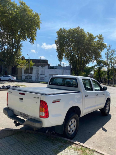 Toyota Hilux 2.5 Cab Doble 4x2 2010