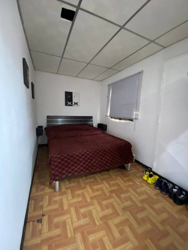Venta Casa Con Local Comercial En Av Michelena Sector Candelaria