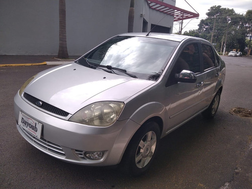 Ford Fiesta Sedan 1.6 Flex 4p