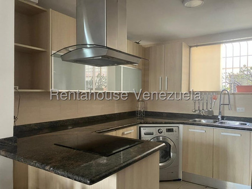 Se Vende Excelente Apartamento En Los Palos Grandes #25-18980 Pm