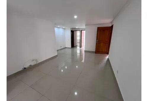 136m2 Apartamento En Laureles
