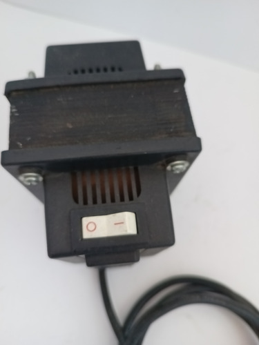 Autotransformador 220v / 110v 300w Negro (Usado)