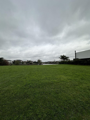 Terreno Lote En Venta En San Benito, Villanueva, Tigre