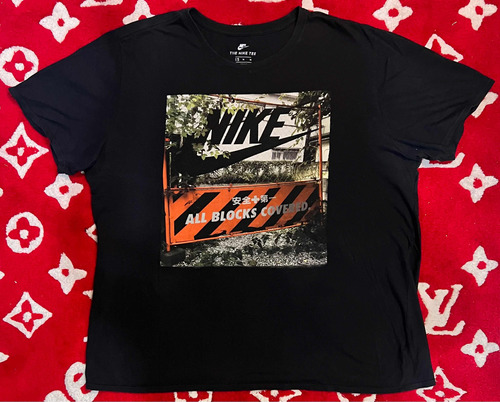 Remera Nike Negra