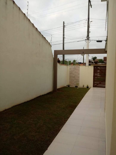 Não Perca!!! Aqui Você Pode Morar Ou Passar Suas Férias - Sobrado Com 2 Suítes Lindoooo A Menos De 400m Da Praia Em Itanhaém - Ca00008 - 34050010