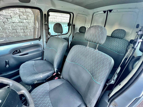 Imagen 20 de 20 de Renault Kangoo 2016 1.6 Furgon Ph3 Confort 5as Lc