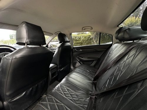 MG MG5 1.5 Std Mt