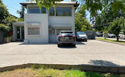 Local Comercial En Arriendo En Vitacura