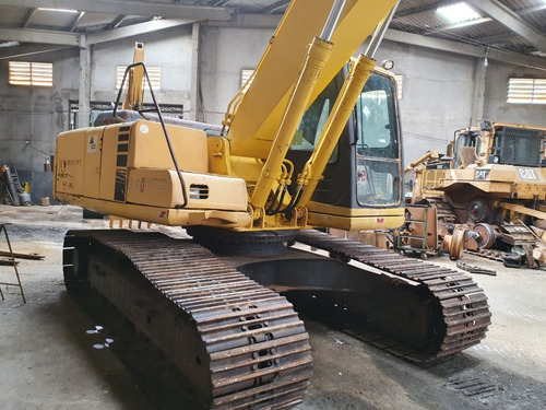 Escavadeira Komatsu Pc200 2004