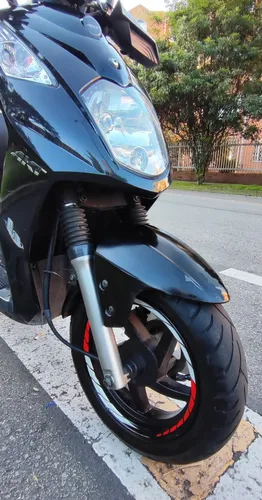 Akt Dynamic R 125