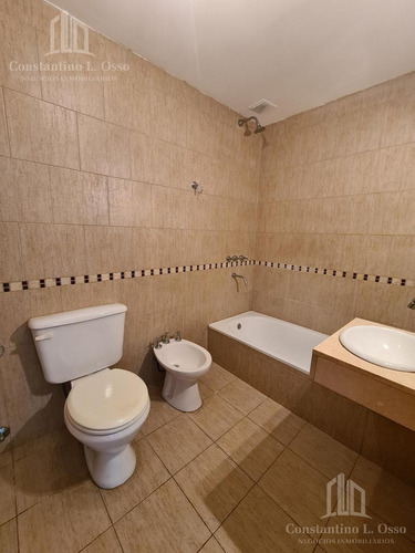Imagen 4 de 17 de 2 Ambientes En Pb Con Patio Y Cochera - Lomas De Zamora
