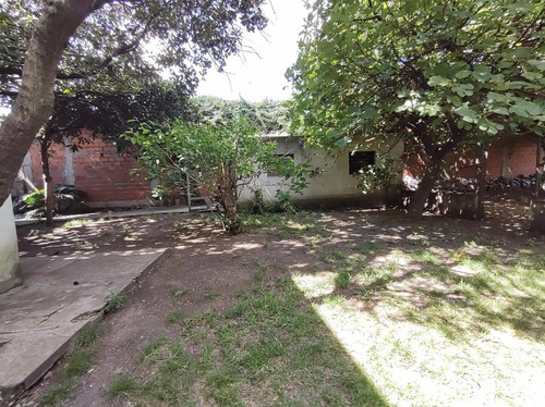 Imagen 6 de 22 de Casa En Venta 4 Ambientes Y Taller Amplio Jardín