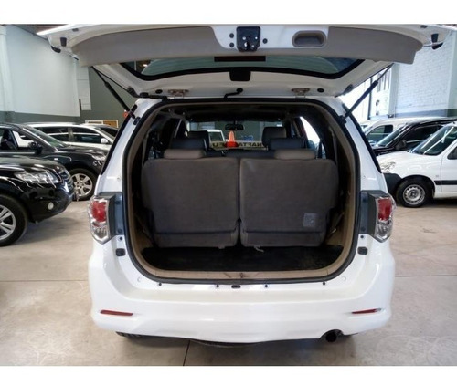 Toyota Hilux Sw4 Vvti Srv 7 Asientos 2.7 2013
