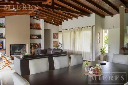 Imagen 10 de 30 de Lindisima Casa En Venta Con Vista Al Lago En Chacras De La Cruz