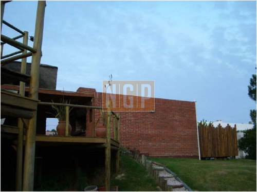 Casa En La Barra, 3 Dormitorios *-ref:20545