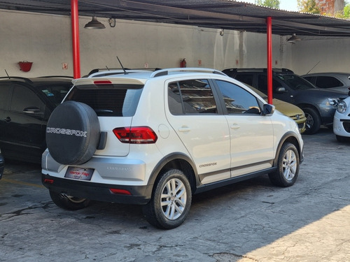 Imagen 4 de 11 de Volkswagen Crossfox 2015 1.6 Trendline Ll Alt