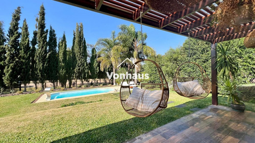 Casa En Venta En Barrio Privado Carmel