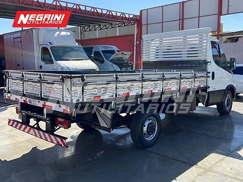 Imagem 7 de 15 de Iveco Daily 35150 3.0 Turbo Carroceira 2020 C/54.608 Km