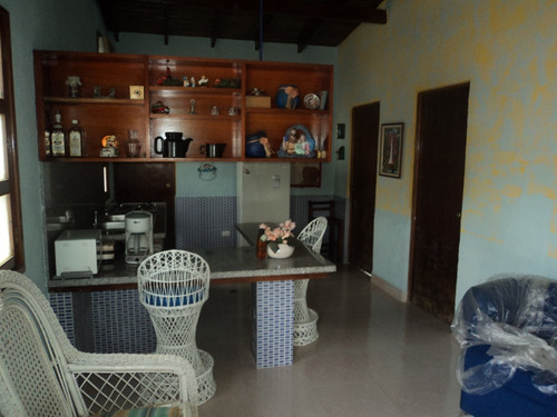 Imagen 2 de 10 de Casa En Alquiler Ocumare El Playon 0412-8709814