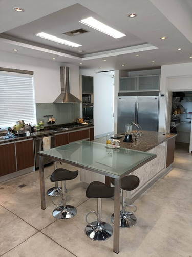 Inmobilia Group Vende Moderna Casa En Colinas De Guataparo