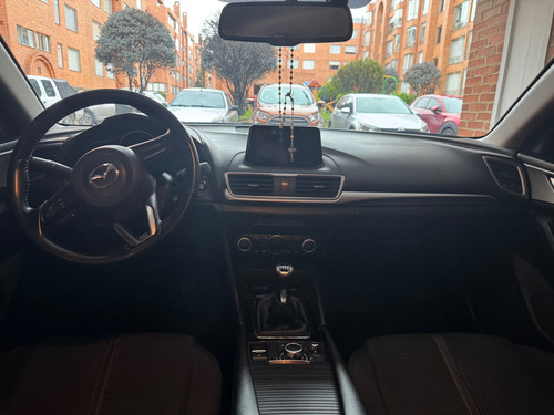 Mazda 3 Touring