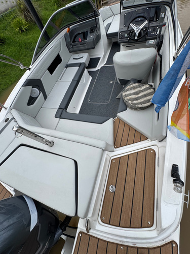 Lancha Open Klase A 210 Yamaha 150 Hp 4 Tiempos 10 Hs De Uso