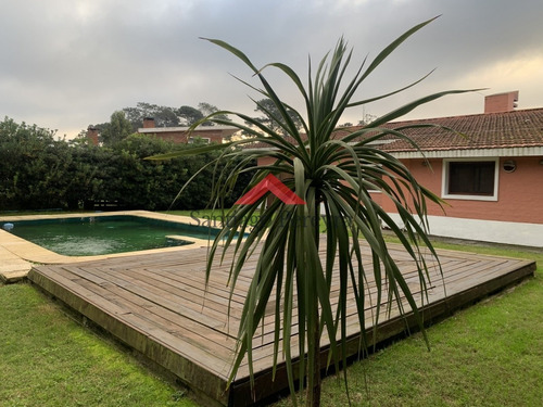 Muy Linda Casa En Punta Del Este- Ref: 6871